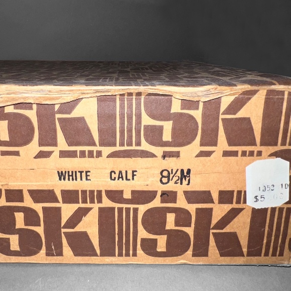 70s Hand Painted White Platform Sandals - Picture 15 of 15